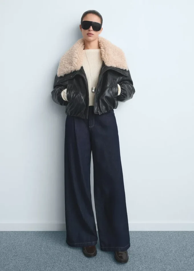 Dżinsy z szerokimi nogawkami i zakładkami Dżinsy z szerokimi nogawkami i zakładkami