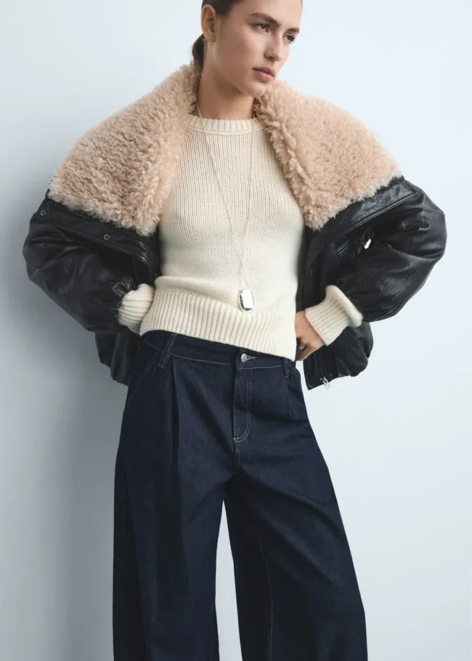 Dżinsy z szerokimi nogawkami i zakładkami Dżinsy z szerokimi nogawkami i zakładkami