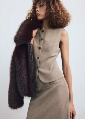 Dopasowana kamizelka do garnituru