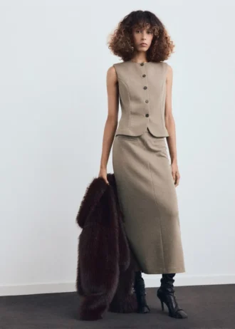 Dopasowana kamizelka do garnituru