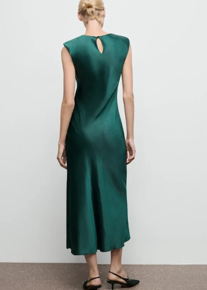 Dopasowana satynowa sukienka Dopasowana satynowa sukienka
