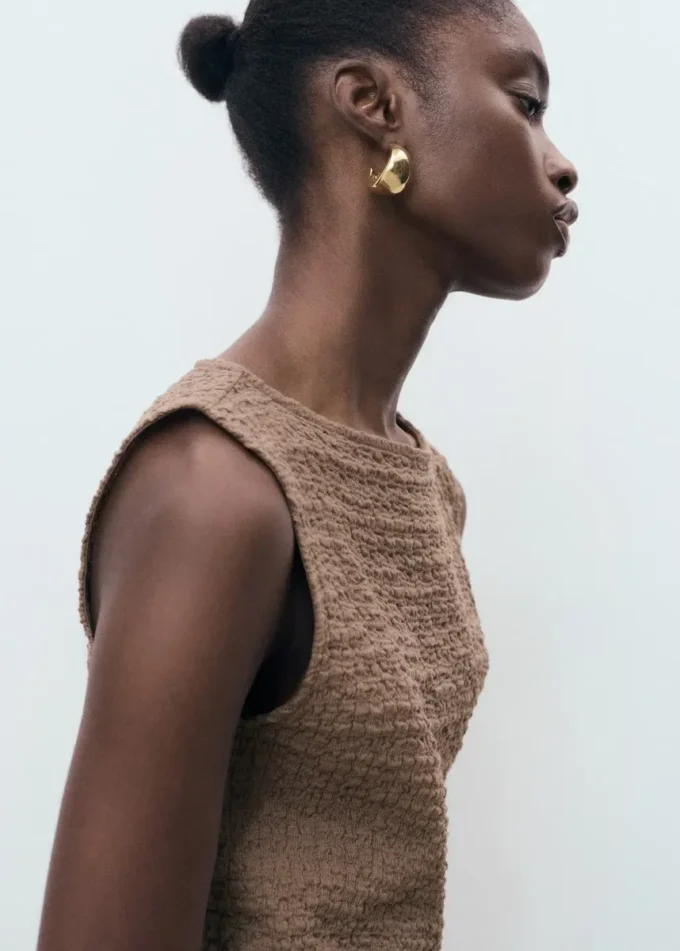 Dopasowana sukienka z fakturą Dopasowana sukienka z fakturą