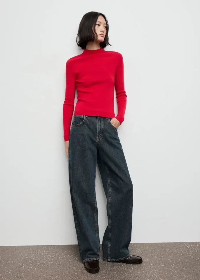 Dopasowany sweter z dekoltem typu perkins Dopasowany sweter z dekoltem typu perkins