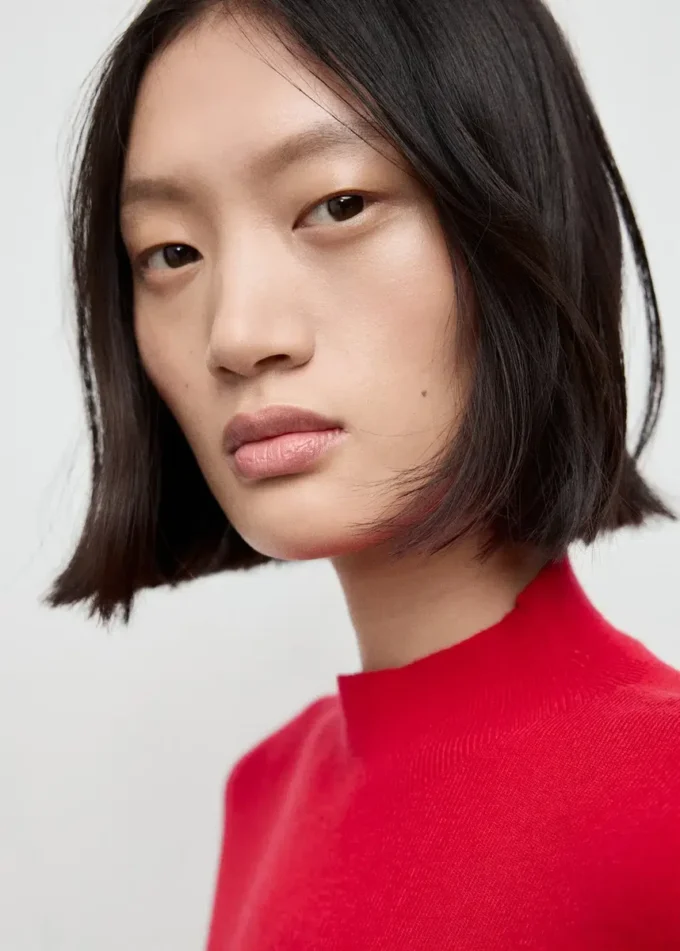 Dopasowany sweter z dekoltem typu perkins Dopasowany sweter z dekoltem typu perkins