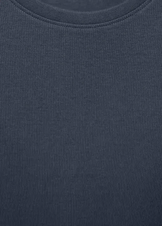 Długa koszulka z prążkowanej dzianiny Długa koszulka z prążkowanej dzianiny