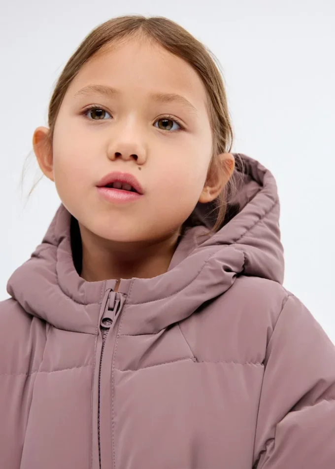 Długa pikowana kurtka z kapturem Długa pikowana kurtka z kapturem