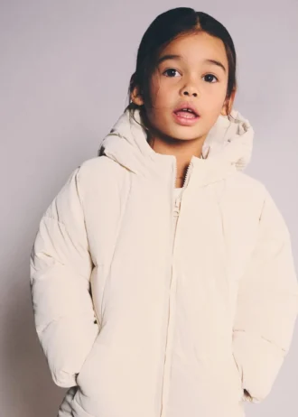 Długa pikowana kurtka z kapturem