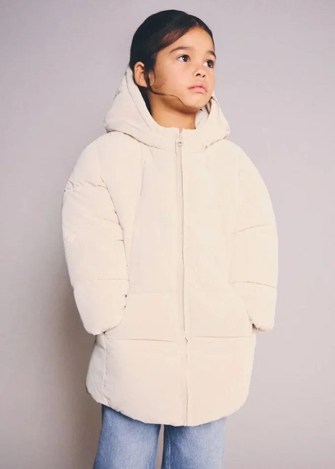 Długa pikowana kurtka z kapturem Długa pikowana kurtka z kapturem