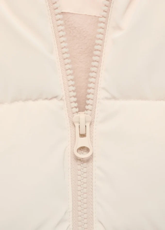 Długa pikowana kurtka z kapturem Długa pikowana kurtka z kapturem