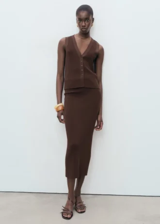 Długa spódnica z cienkiej dzianiny