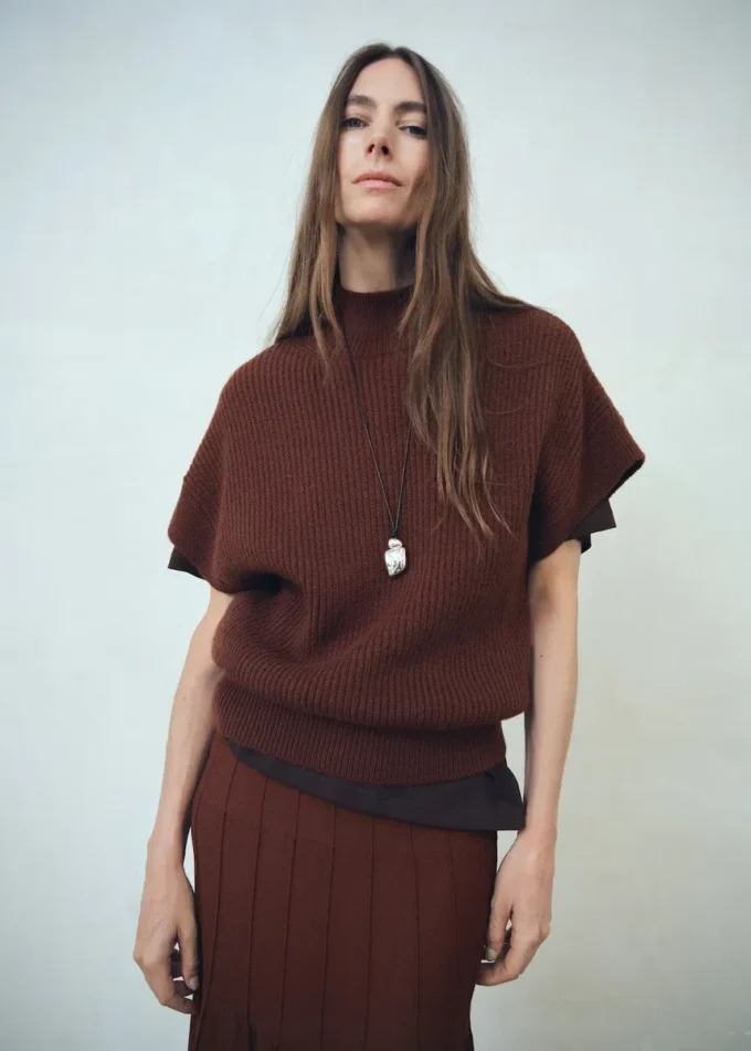 Długa spódnica z dzianiny z detalami szwów Długa spódnica z dzianiny z detalami szwów