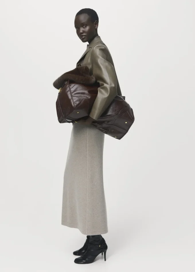 Długa spódnica z elastyczną talią Długa spódnica z elastyczną talią