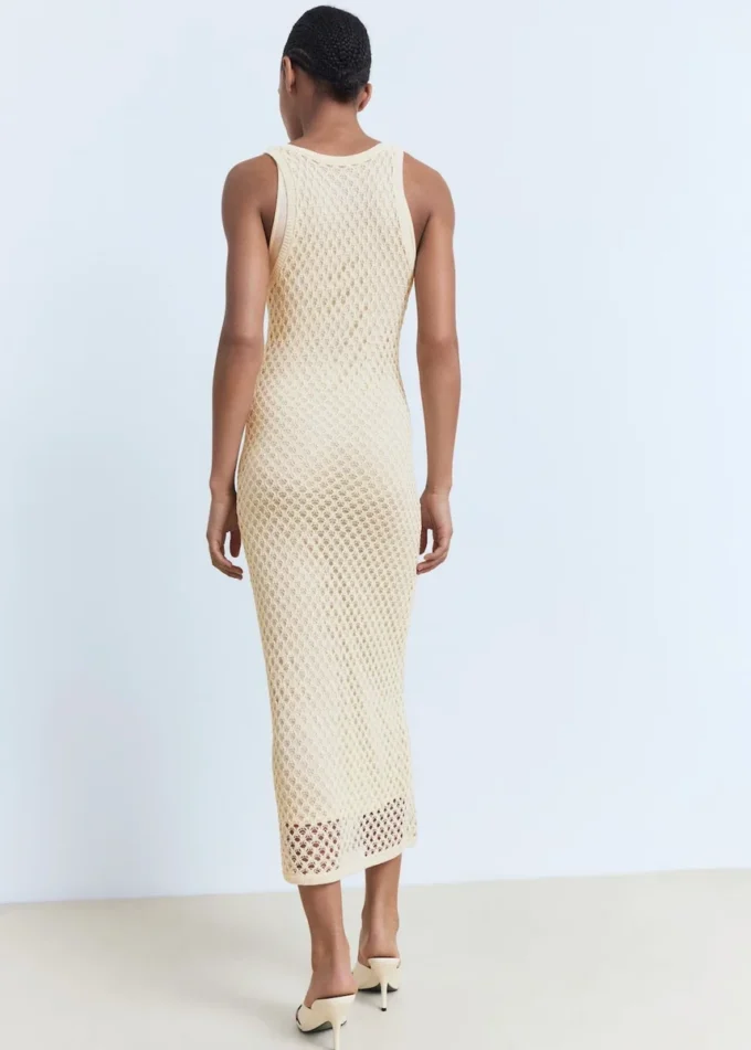 Długa sukienka z dzianiny szydełkowej Długa sukienka z dzianiny szydełkowej