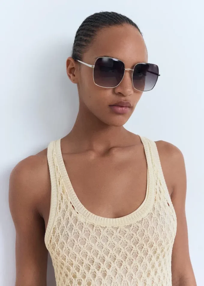 Długa sukienka z dzianiny szydełkowej Długa sukienka z dzianiny szydełkowej