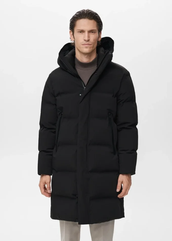 Długa, wodoodporna kurtka z wypełnieniem Thermolite®. Długa, wodoodporna kurtka z wypełnieniem Thermolite®.