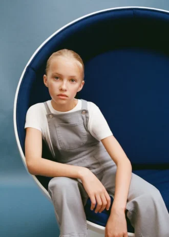 Długi kombinezon dżinsowy