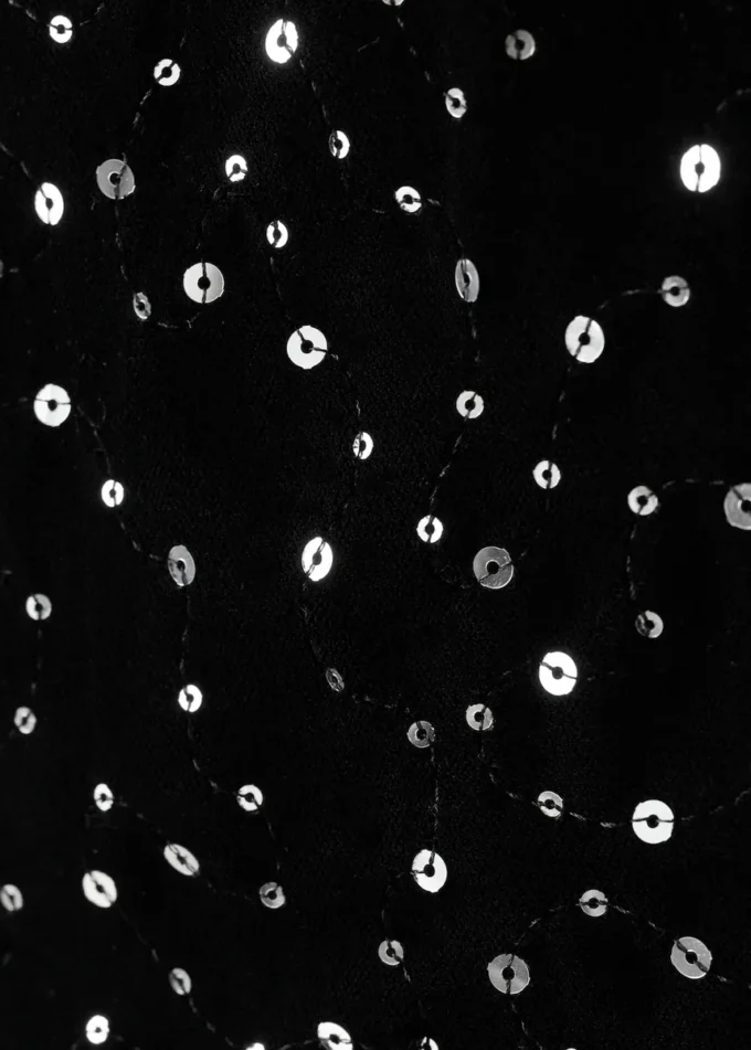 Długi kombinezon z cekinami