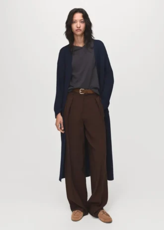 Długi płaszcz z dzianiny