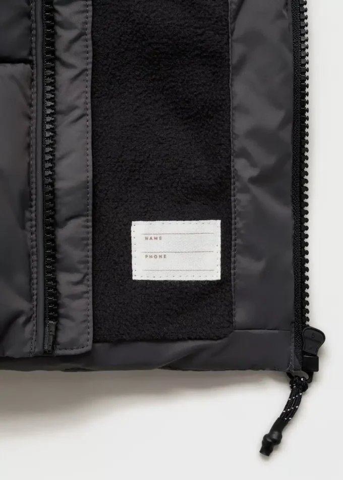 Długi płaszcz z wyściełaną podszewką