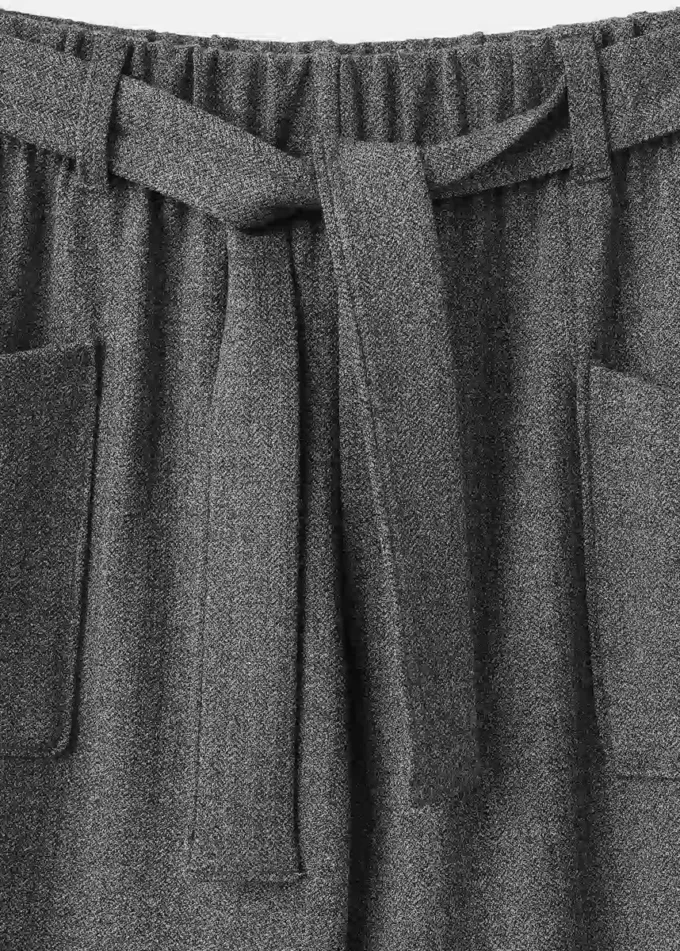 Dzianinowe spodnie z kokardą Dzianinowe spodnie z kokardą