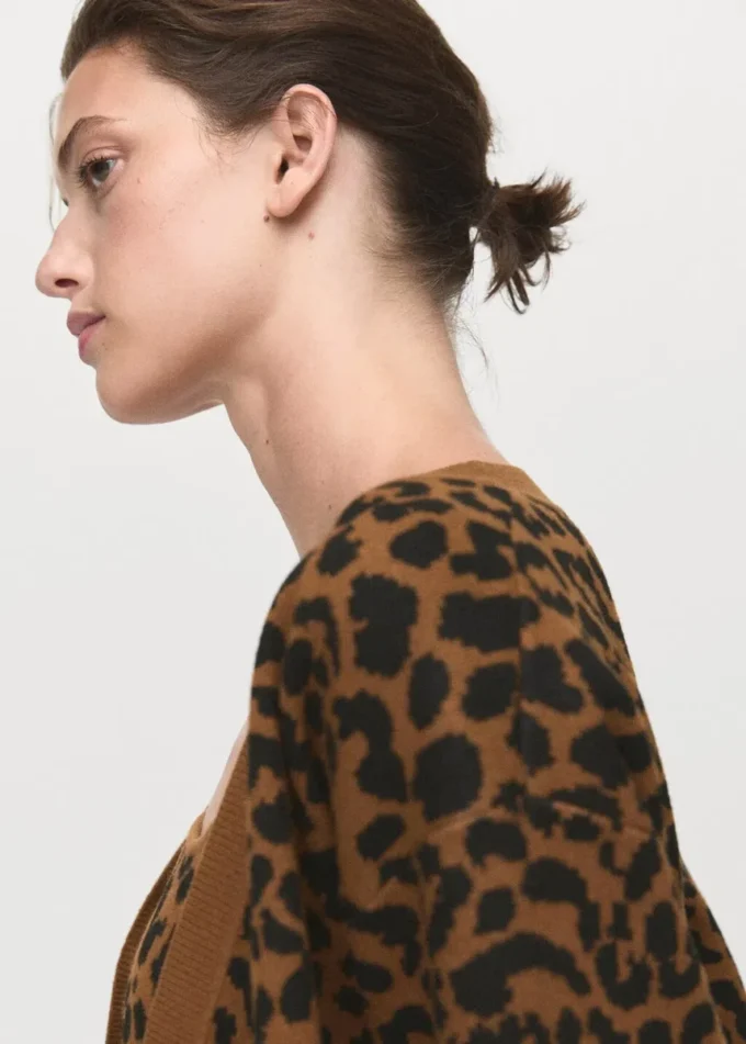 Dzianinowy kardigan w panterkę Dzianinowy kardigan w panterkę