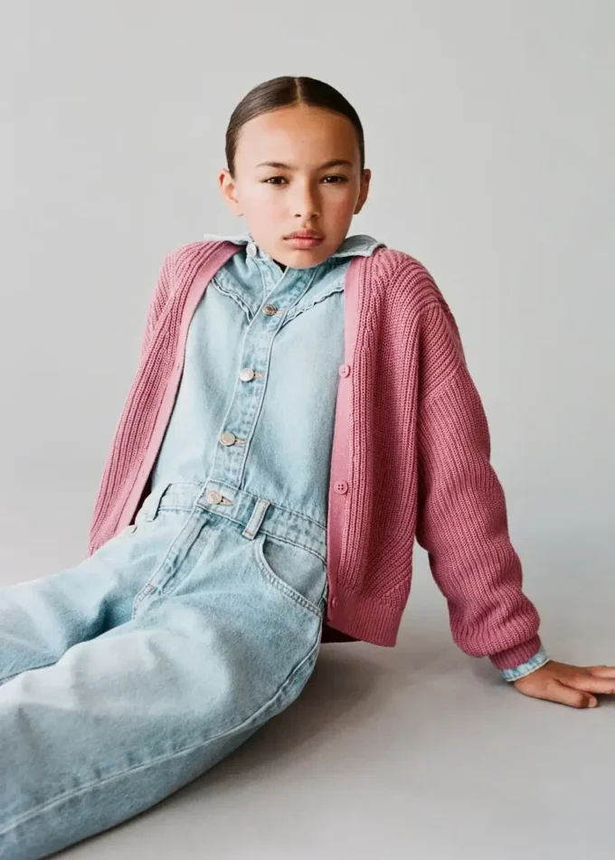 Długi kombinezon dżinsowy