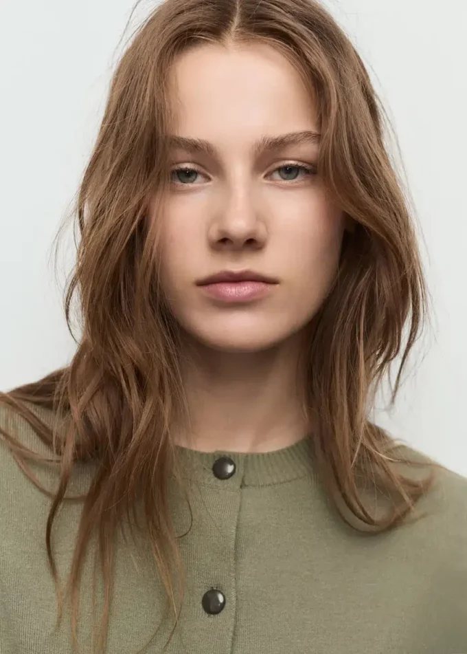 Dzianinowy kardigan zapinany na guziki Dzianinowy kardigan zapinany na guziki