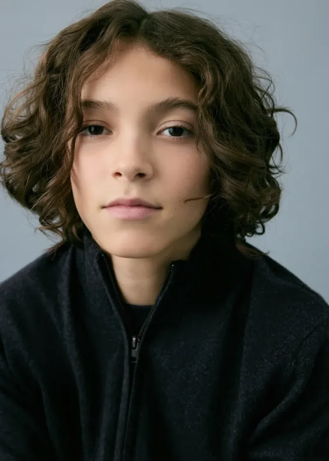 Dzianinowy kardigan zapinany na zamek błyskawiczny Dzianinowy kardigan zapinany na zamek błyskawiczny