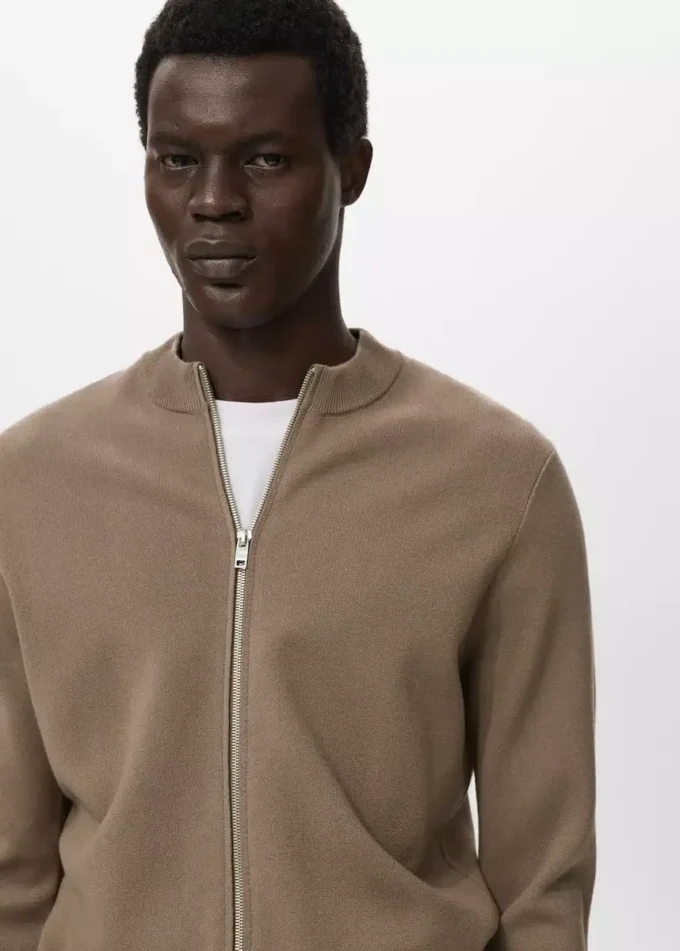 Dzianinowy kardigan zapinany na zamek błyskawiczny Dzianinowy kardigan zapinany na zamek błyskawiczny