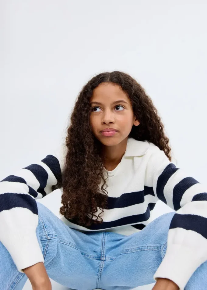 Dzianinowy sweter z golfem