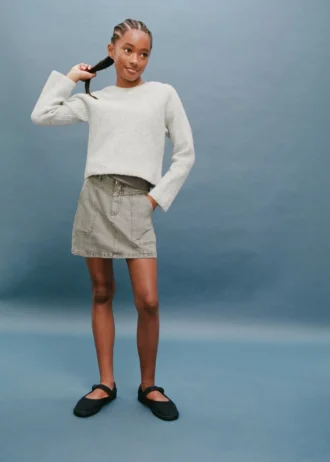 Dzianinowy sweter z prążkowanym wykończeniem