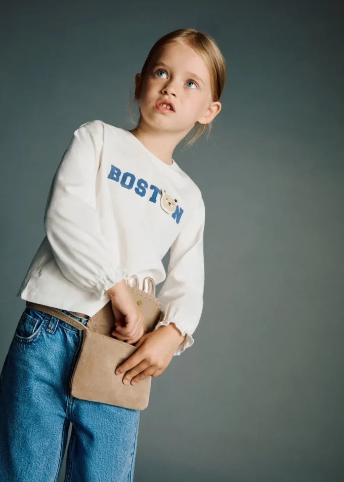 Dziecięca haftowana bawełniana koszulka