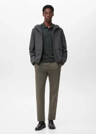 Elastyczne spodnie o dopasowanym kroju z sznurkiem