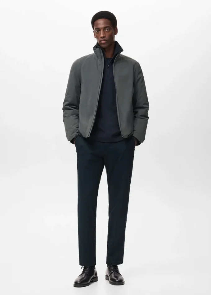 Elastyczne spodnie o dopasowanym kroju z sznurkiem