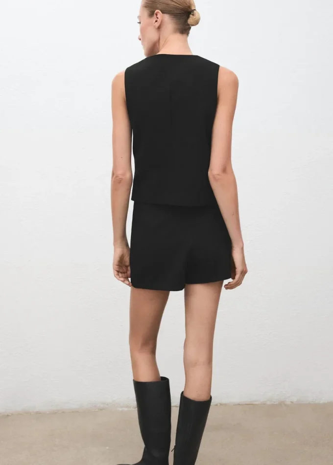 Kamizelka garniturowa z guzikami Kamizelka garniturowa z guzikami