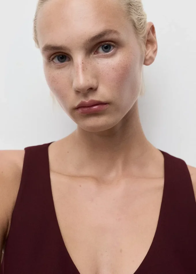 Kamizelka garniturowa z guzikami Kamizelka garniturowa z guzikami