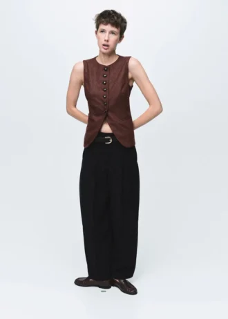 Kamizelka z mieszanki wełny z guzikami