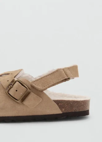 Klapki z owczej skóry z podszewką imitującą futro