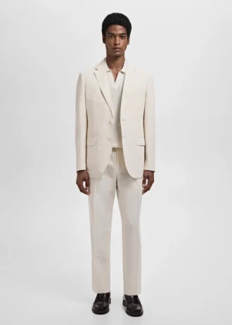 Klasyczna marynarka o dopasowanym kroju, wykonana z mieszanki lnu i lyocellu