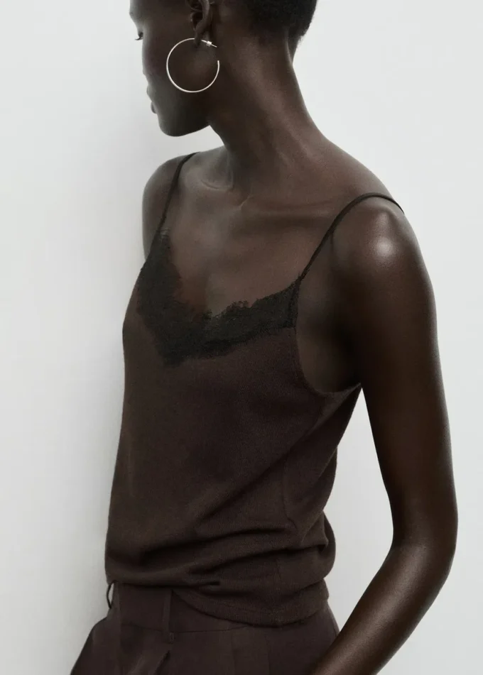 Koronkowa bluzka na ramiączkach Koronkowa bluzka na ramiączkach