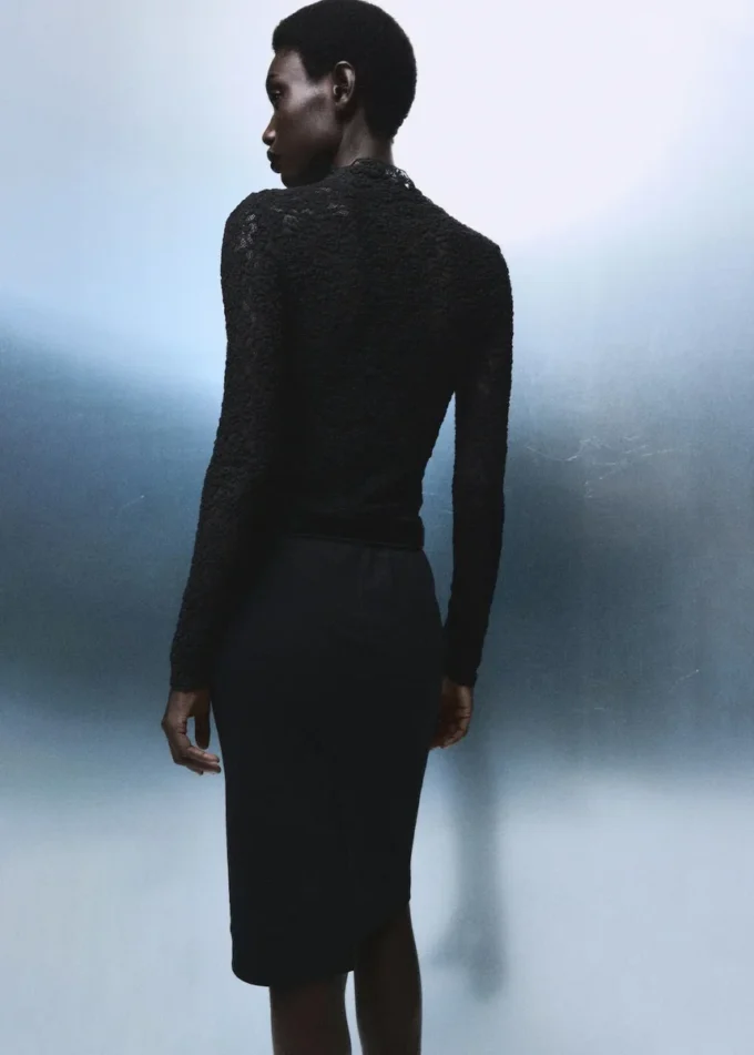 Koronkowa bluzka z kołnierzem typu perkins Koronkowa bluzka z kołnierzem typu perkins