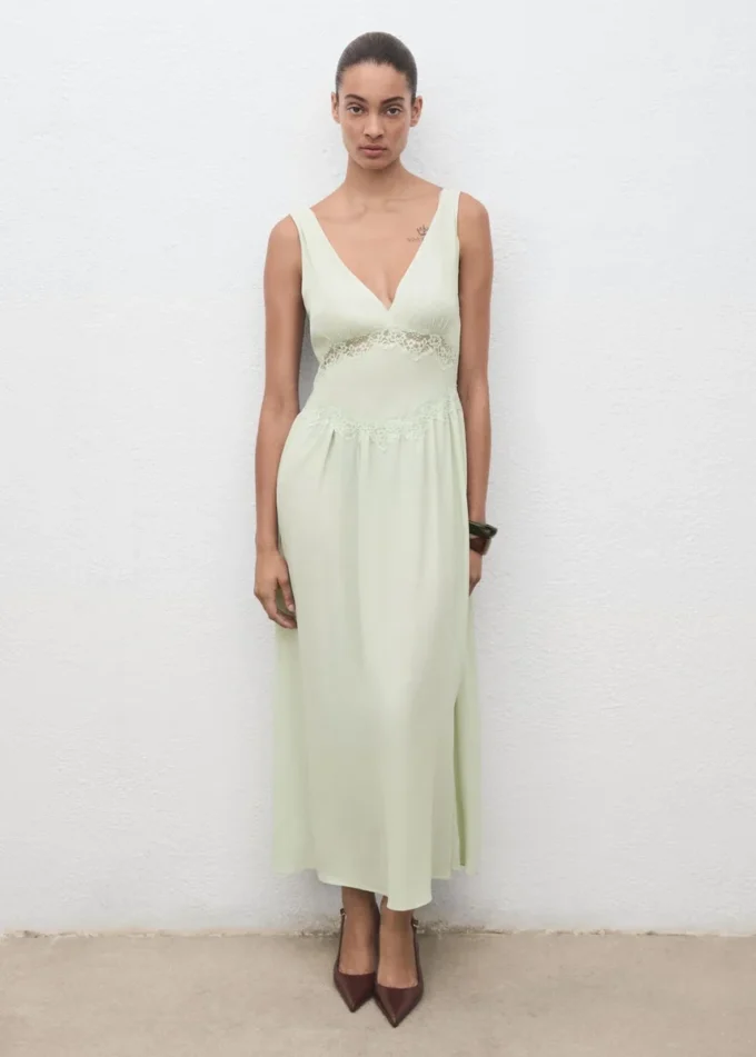 Koronkowa sukienka na ramiączkach Koronkowa sukienka na ramiączkach