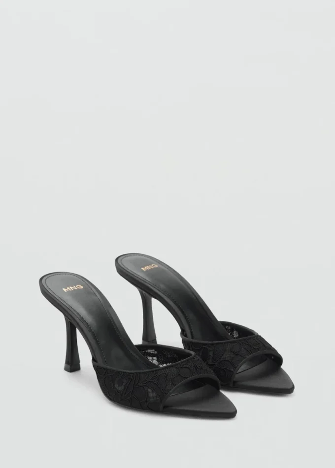 Koronkowe sandały na obcasie Koronkowe sandały na obcasie