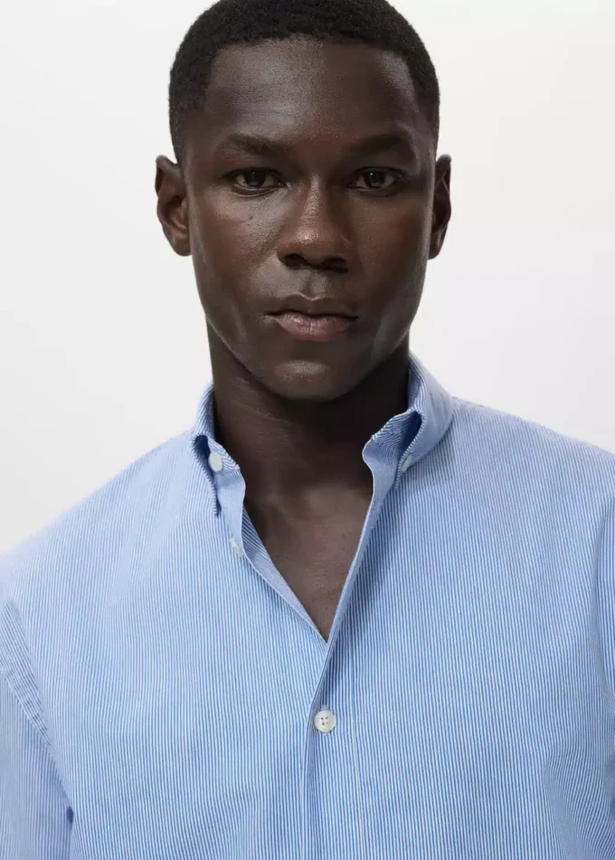 Koszula bawełniana w paski o regularnym kroju Koszula bawełniana w paski o regularnym kroju