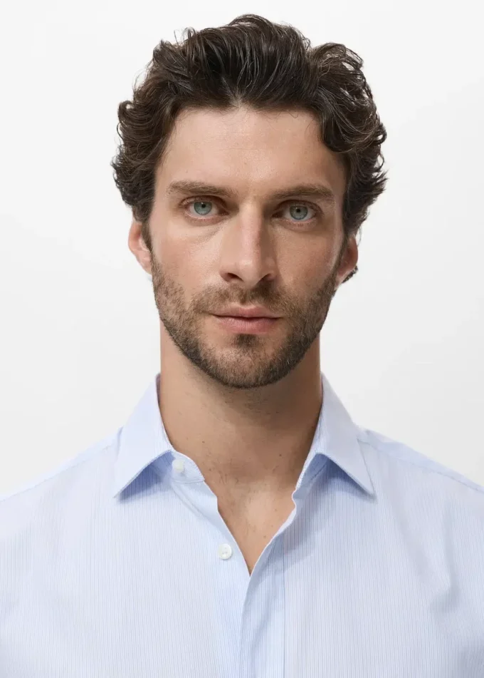 Koszula bawełniana w paski o regularnym kroju Koszula bawełniana w paski o regularnym kroju