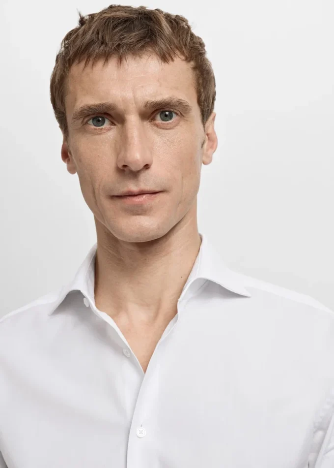 Koszula garniturowa z bawełnianej popeliny o dopasowanym kroju