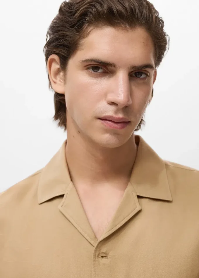 Koszula o regularnym kroju z mieszanki lnu Koszula o regularnym kroju z mieszanki lnu