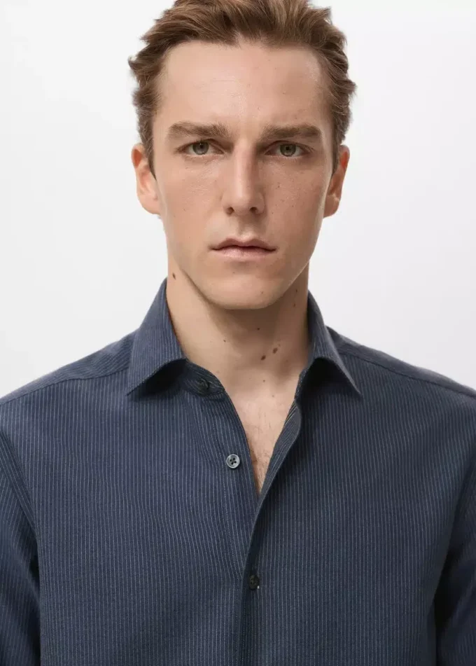 Koszula w paski o regularnym kroju, wykonana w 100% z bawełny Koszula w paski o regularnym kroju, wykonana w 100% z bawełny