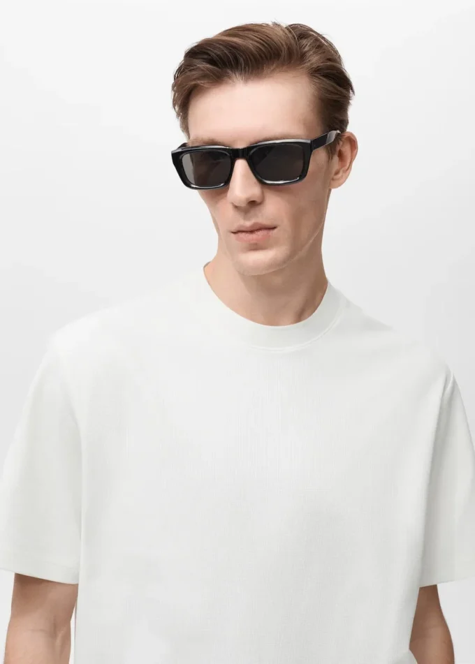 Koszulka o regularnym kroju z fakturą Koszulka o regularnym kroju z fakturą