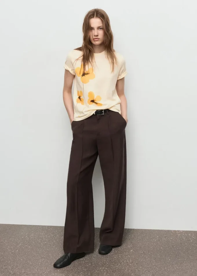 Koszulka w kwiatowy wzór Koszulka w kwiatowy wzór